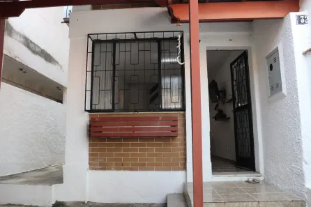 Casa de Condomínio com 2 Quartos à venda, 75m² no Irajá, Rio de Janeiro