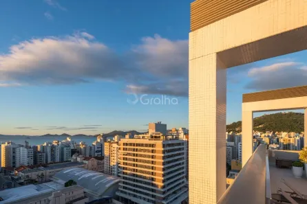 Apartamento com 2 Quartos à venda, 74m² no Centro, Florianópolis