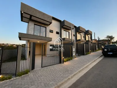 Sobrado com 3 Quartos à venda, 100m² no Olarias, Ponta Grossa
