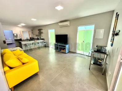Sobrado com 3 Quartos à venda, 100m² no Massaguaçu, Caraguatatuba