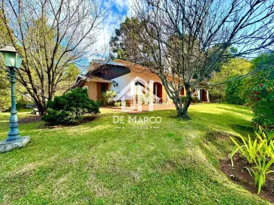 Casa com 5 Quartos à venda, 266m² no Jardim Do Embaixador, Campos do Jordão