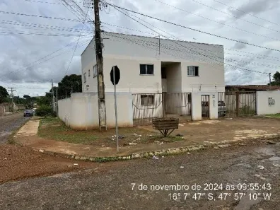 Apartamento com 2 Quartos à venda, 54m² no Jardim Planalto, Luziânia
