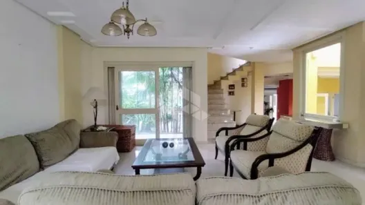 Casa com 3 Quartos para alugar, 305m² no Teresópolis, Porto Alegre
