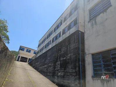 Sala Comercial para alugar, 500m² no Mosela, Petrópolis