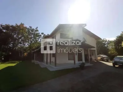 Casa com 3 Quartos para alugar, 360m² no Centro, Palhoça