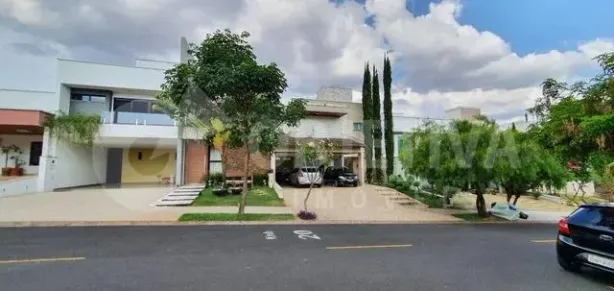 Casa de Condomínio com 4 Quartos à venda, 271m² no Lagoinha, Uberlândia