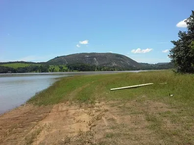 Lote/Terreno à venda, 1007m² no Balneário Quintas do Lago, Cláudio