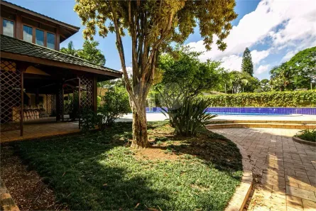 Sobrado com 5 Quartos para venda ou aluguel, 850m² no Santo Amaro, São Paulo