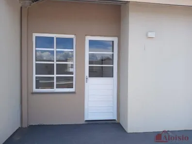 Casa de Condomínio com 2 Quartos para alugar, 45m² no Distrito Industrial do Una II, Taubaté