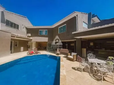Casa de Condomínio com 3 Quartos para alugar, 283m² no Vargem Pequena, Rio de Janeiro