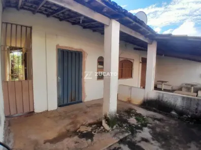 Casa com 2 Quartos à venda, 89m² no Conjunto Uberaba, Uberaba