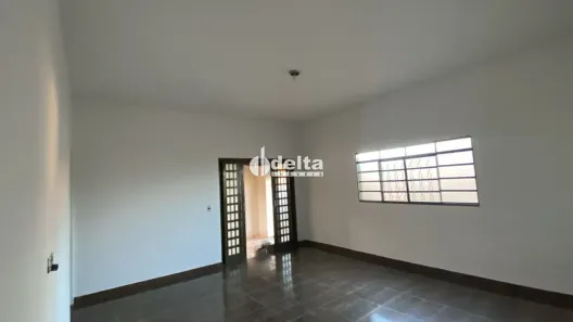 Casa com 4 Quartos à venda, 150m² no Residencial Nosso Lar, Uberlândia