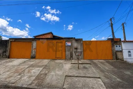 Casa com 5 Quartos à venda, 170m² no Floresta, Cacoal