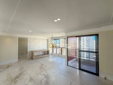 Apartamento com 3 Quartos para alugar, 143m² no Candelária, Natal