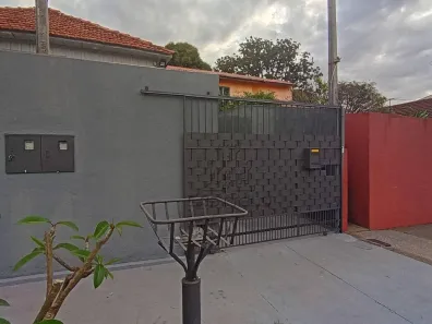 Casa com 3 Quartos para alugar, 60m² no Vila Matarazzo, Londrina