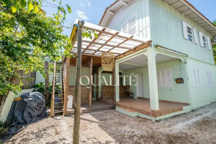 Sala Comercial para alugar, 150m² no Lagoa da Conceição, Florianópolis