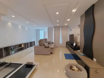 Casa de Condomínio com 3 Quartos à venda, 261m² no Campo Grande, Rio de Janeiro