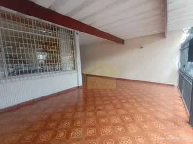 Sobrado com 4 Quartos à venda, 224m² no Vila Alexandria, São Paulo