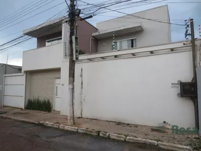 Sobrado com 4 Quartos à venda, 172m² no Centro-Sul, Cuiabá