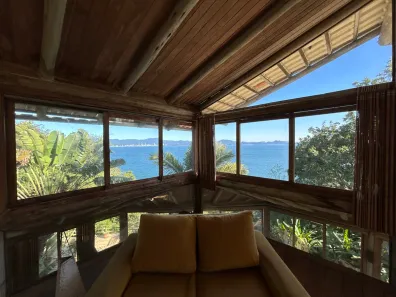 Sobrado com 5 Quartos à venda, 400m² no ,