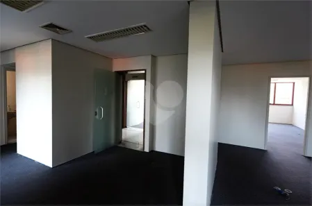 Sala Comercial para alugar, 65m² no Vila Tramontano, São Paulo