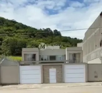 Casa com 5 Quartos à venda, 200m² no Barra, Balneário Camboriú