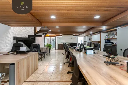 Casa com 3 Quartos à venda, 650m² no São Francisco, Curitiba