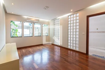 Casa com 3 Quartos à venda, 160m² no Planalto Paulista, São Paulo