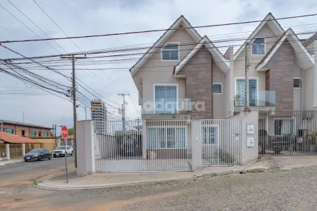 Sobrado com 3 Quartos à venda, 135m² no Nova Rússia, Ponta Grossa