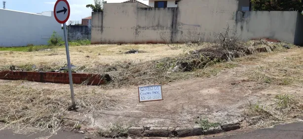 Lote/Terreno à venda, 389m² no Zona 06, Maringá