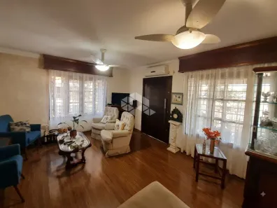 Casa com 2 Quartos à venda, 130m² no São Sebastião, Porto Alegre