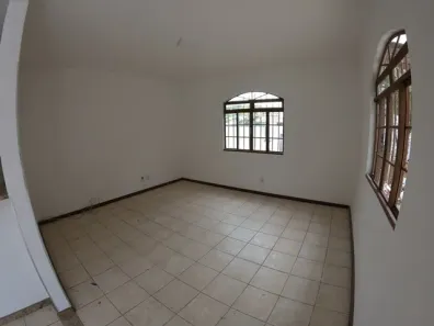 Casa com 1 Quarto à venda, 120m² no Bandeirantes (Pampulha), Belo Horizonte