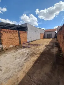 Casa com 2 Quartos para alugar, 71m² no Vila Vieira (Vila Xavier), Araraquara