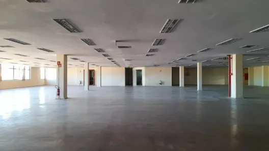 Sala Comercial para alugar, 958m² no Navegantes, Porto Alegre