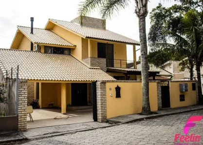 Casa com 5 Quartos à venda, 220m² no Campeche, Florianópolis