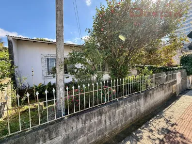 Casa com 4 Quartos à venda, 250m² no Barreiros, São José