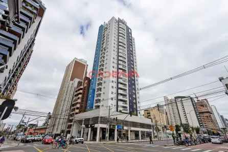 com 2 Quartos à venda, 77m² no Centro, Curitiba