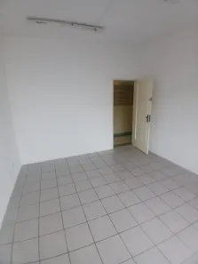 Ponto Comercial para alugar, 17m² no Várzea, Teresópolis