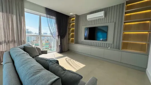 Apartamento com 3 Quartos para alugar, 140m² no Meia Praia, Itapema