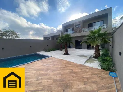 Casa de Condomínio com 3 Quartos à venda, 210m² no Vila Lopes, Rio Grande da Serra