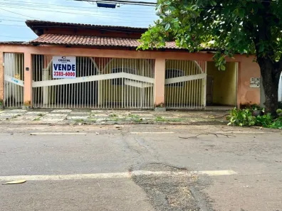 Casa com 4 Quartos à venda, 360m² no Vila Canaã, Goiânia