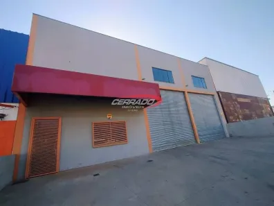 Galpão/Depósito/Armazém para alugar, 581m² no Moinho dos Ventos, Goiânia