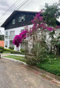 Apartamento com 2 Quartos à venda, 77m² no Golfe, Teresópolis