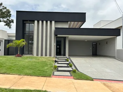 Casa com 3 Quartos à venda, 174m² no Parqville Pinheiros, Aparecida de Goiânia