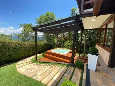 Sobrado com 4 Quartos à venda, 372m² no Roseira, Mairiporã