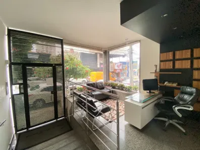 Apartamento com 4 Quartos à venda, 210m² no Centro, Divinópolis