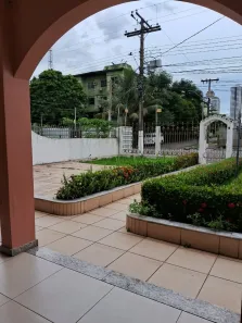 Imóvel Comercial com 4 Quartos para alugar, 700m² no Marco, Belém