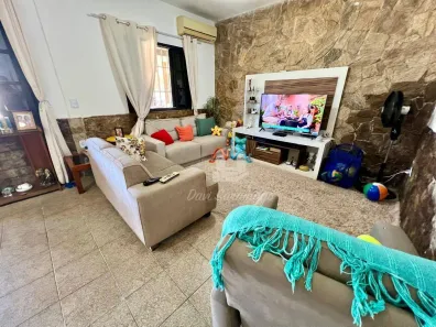 Casa com 3 Quartos à venda, 200m² no Piratininga, Niterói