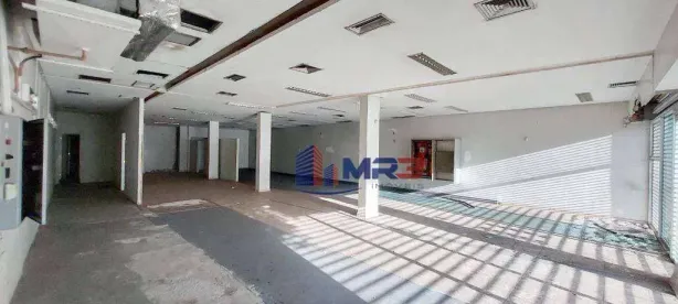 Ponto Comercial para alugar, 1000m² no Taquara, Rio de Janeiro