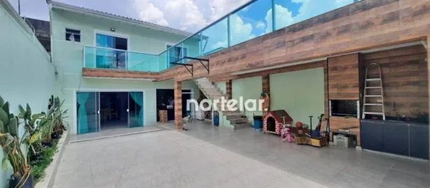 Sobrado com 4 Quartos à venda, 180m² no Vila Nivi, São Paulo